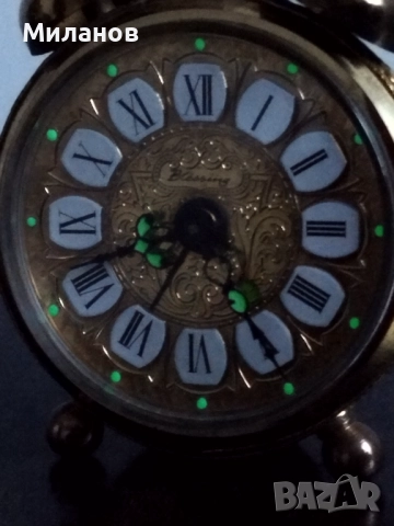 Стар механичен будилник, настолен часовник, снимка 2 - Антикварни и старинни предмети - 51982188