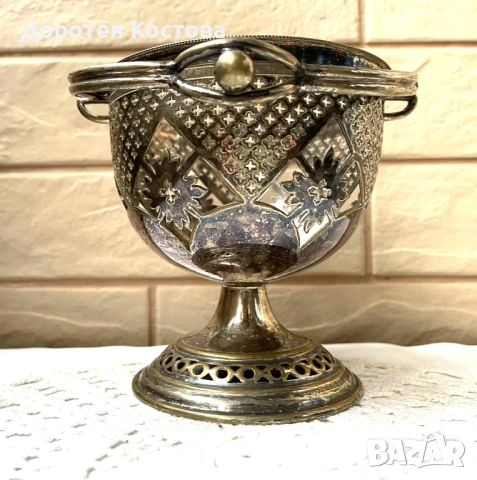 Красива посребрена бонбониера от Англия, снимка 5 - Антикварни и старинни предмети - 53332257