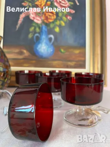 LUMINARC "Ruby Red cavalier".Ретро рубинено червени чаши за шампанско 8 броя. Отлично състояние., снимка 2 - Антикварни и старинни предмети - 48912505