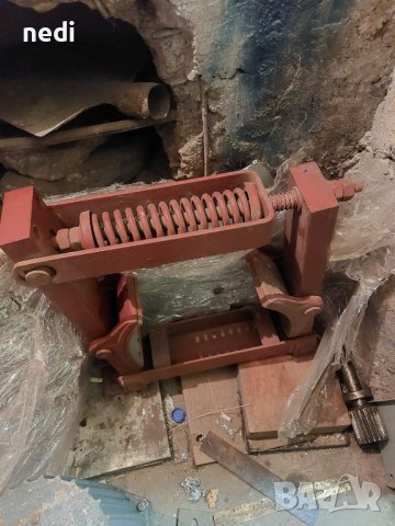 колела редуктори мотори за мостови,козлови кран , снимка 12 - Резервни части за машини - 44223330