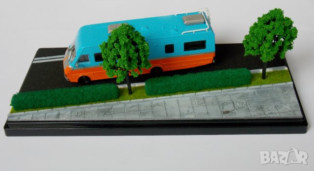Каравана 1:43 Fleetwood Bounder 1986 на Greenlight. НОВА., снимка 7 - Колекции - 37630374