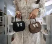 Дамска чантичка с панделка като метален акцент, снимка 2