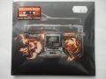 Green Day/Revolution Radio - digipak, снимка 1 - CD дискове - 37113011