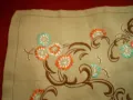 Винтидж ленена ретро покривка за маса с бродирани  цветя, снимка 4