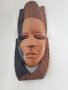 Продавам дървена африканска маска, снимка 1 - Други ценни предмети - 38783752