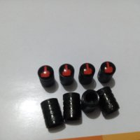 ПРОМО Качественни метални черни капачки за вентили винтили с емблема среден пръст за кола автомобил, снимка 2 - Аксесоари и консумативи - 31165411