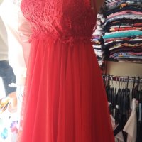 ИЗКЛЮЧИТЕЛНО КРАСИВА червена рокля с дантела , снимка 4 - Рокли - 42646631