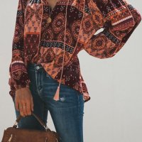 Дамска блуза с ефектен принт, снимка 1 - Блузи с дълъг ръкав и пуловери - 39869857