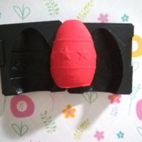 3D Великденско яйце 2 части пластмасова форма за тесто сладки елхички калъп, снимка 1 - Форми - 32067423