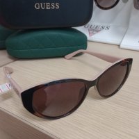 Дамски слънчеви очила Guess с розово, снимка 2 - Слънчеви и диоптрични очила - 44201733