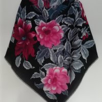 Красив дамски цветен шал, снимка 2 - Шалове - 39080935