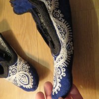 Старинни родопски невестински везани терлици с гайтан изработка 50те години - сини с черен кант - съ, снимка 3 - Други - 39024780