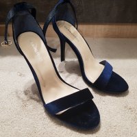 Елегантни дамски обувки Glamorous 37, снимка 1 - Дамски елегантни обувки - 38963514