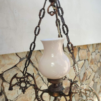 Красив месингов полилей с бледо розова стъкленица и красиви орнаменти , снимка 3 - Лампи за таван - 44718522