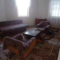 ПРОДАВА ЕТАЖ от КЪЩА + ПАРТЕР в района на Томбул джамия, снимка 1 - Етаж от къща - 42479479