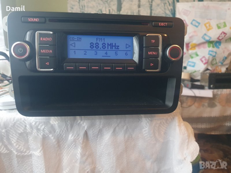 Golf 6 радио Наличен код, снимка 1