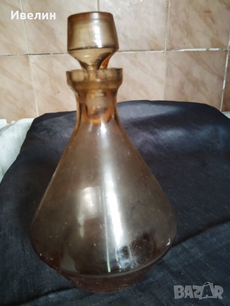 стара стъклена гарафа, снимка 1
