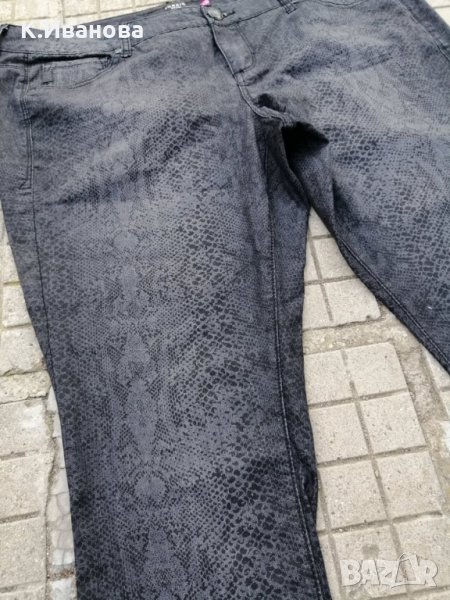 Дамски черно сиви дънки със змийски принт марка TORRID, голям размер, снимка 1