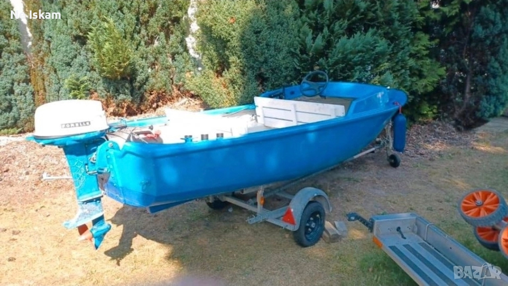 лодка със колесар за разходка и риболов, снимка 1