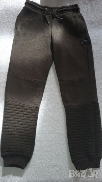 6-7г 122см Спортен Панталон Долница войнишко зелено без следи от употреба, снимка 1
