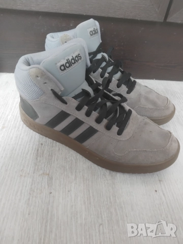 Adidas 100% оригинални маратонки / кецове естествена кожа, снимка 3 - Маратонки - 51861437