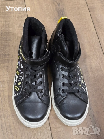 НОВО! Спортни обувки Waikiki за момче, номер 35, снимка 3 - Детски маратонки - 52643028