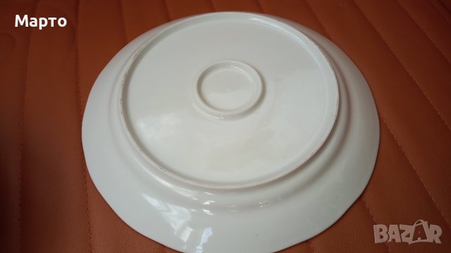 Две големи порцеланови чинии, различни от един сервиз, снимка 5 - Чинии - 42107189