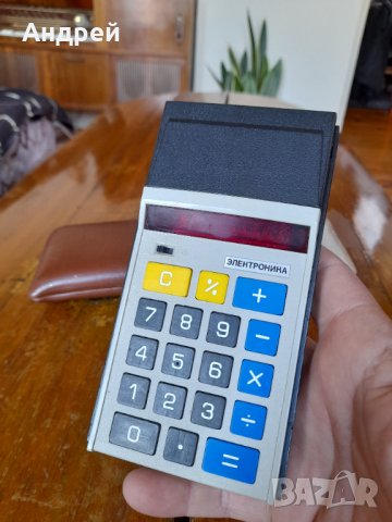 Стар калкулатор Електроника Б3-23, снимка 3 - Други ценни предмети - 38550936