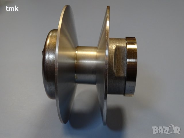 Вариаторна шайба Lenze 11-213.13-910 variable speed pulley 20H7 Ф130/Ф20, снимка 3 - Резервни части за машини - 42364406