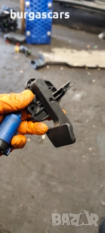 Ръчка отваряне преден капак 8E1 823 533B Audi A4 B6 Avant 2.5TDI - 163 к.с