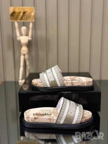 чехли christian dior , снимка 2 - Чехли - 51317161