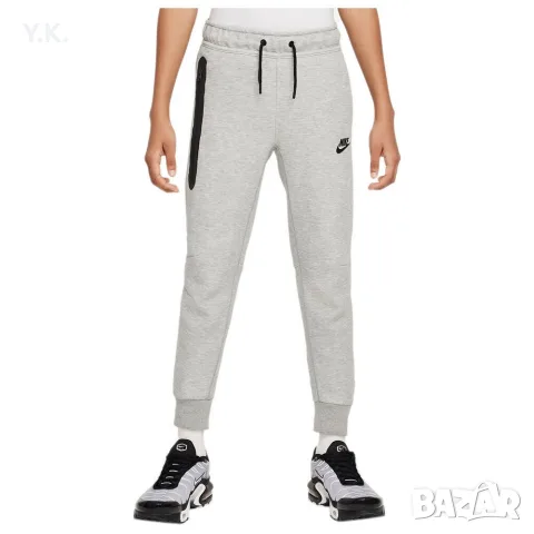 Оригинално долнище Nike Tech Fleece, снимка 6 - Детски анцузи и суичери - 56388970
