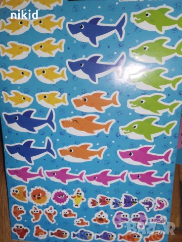 200 бр Бебе Акули Baby Shark книжка албум самозалепващи лепенки стикери, снимка 3 - Други - 35247958