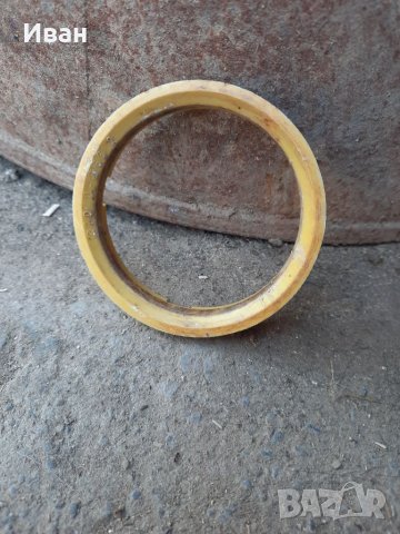Продавам втулки за джанти 