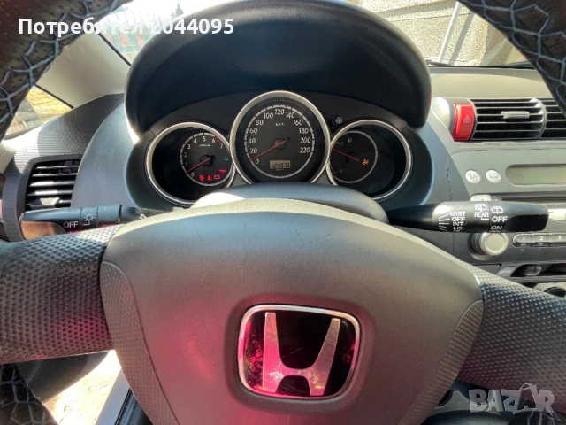 Регистрирана и обслужена Honda Jazz, снимка 6 - Автомобили и джипове - 54181251