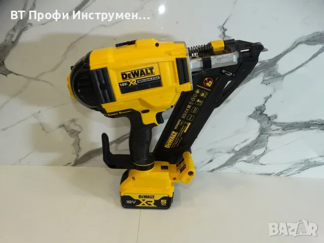 Dewalt DCN 693 - Такер за гвоздеи 40 - 60 мм, снимка 2 - Такери - 56445781