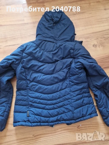 Дамскa пухенка Jack Wolfskin М, снимка 3 - Якета - 50915489