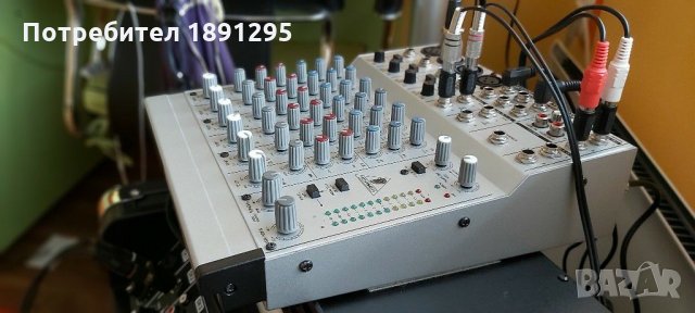 Behringer MX 802A, снимка 2 - Ресийвъри, усилватели, смесителни пултове - 30674062