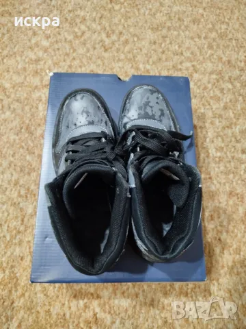 Детски кецове, снимка 2 - Детски маратонки - 49649001