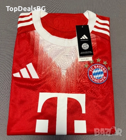 Футболен екип на Bayern Munich. 2025/2026, снимка 3 - Футбол - 52265952