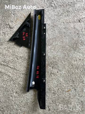 Лайсна врата външна Ауди А4 Б8 Audi, снимка 2 - Части - 50743335