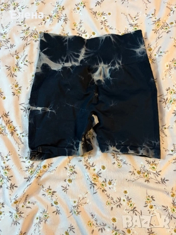 Оформящ къс клин 