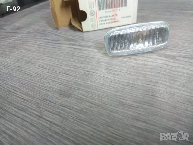 8N0949127A**NEU**AUDI**Мигач**AUDI A3 .... 03.1994-........, снимка 3 - Части - 35157846