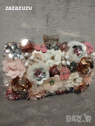 ЕЛЕГАНТНА ДАМСКА ЧАНТИЧКА  - сатен и декоративни цветя , снимка 2 - Чанти - 53087372