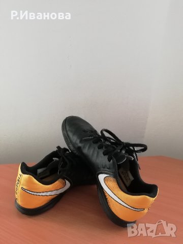 Дамски спортни обувки Nike, 36 номер, снимка 6 - Маратонки - 37136389