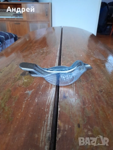 Стара преса за цитрусови плодове