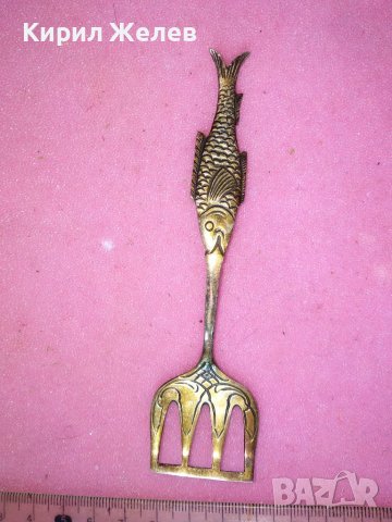 AMD СТАРА РЯДКА КОЛЕКЦИОНЕРСКА ФИГУРАЛНА СРЕБЪРНА ВИЛИЧКА Тип ГРЕБЛО СРЕБРО 800 ПРОБА с ПАТИНА 42979