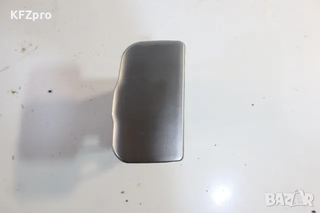 Пепелници букси изводи захранване Land Cruiser, снимка 3 - Части - 49531819