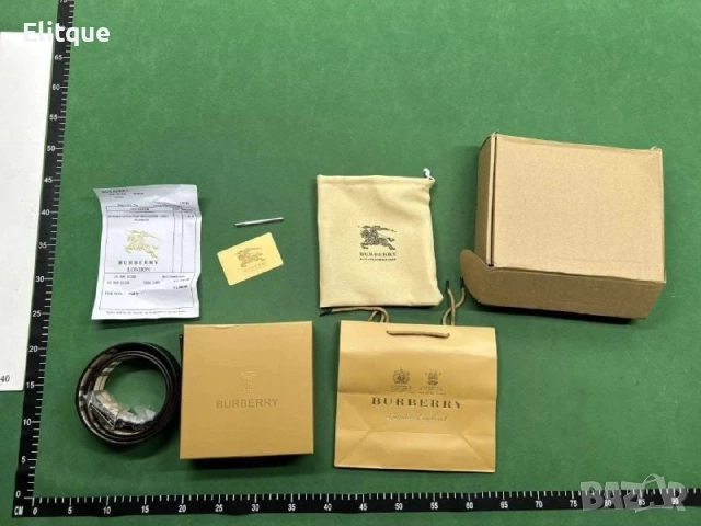 колани от естествена кожа в кутия Burberry 