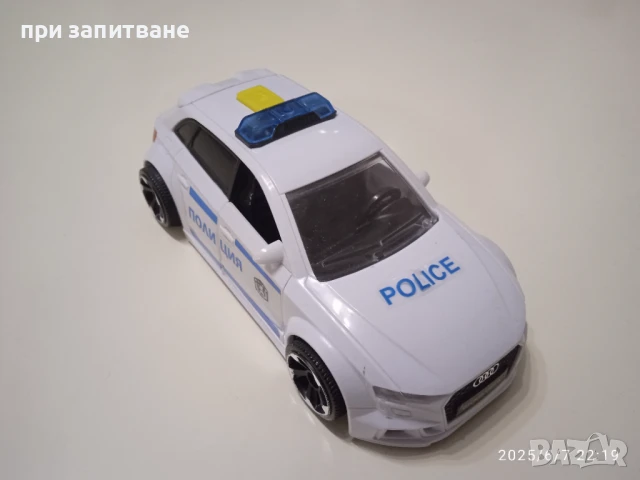 Audi RS 3 и Ford Ka, 1/24,  Dickie toys, снимка 8 - Колекции - 50587245